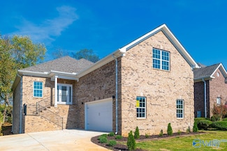 341 Summit Lakes Dr, Athens, AL 35613