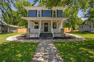 513 S Hudson St, Buckner, MO 64016