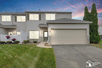 26761 Kirkway Cir Unit 70, Woodhaven, MI 48183