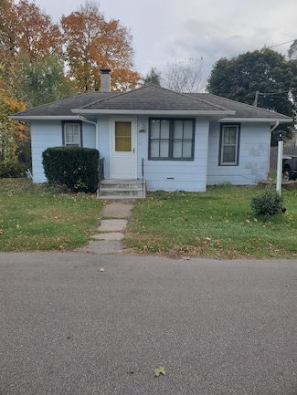 144 Harry Ave, Benton Harbor, MI 49022