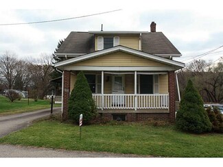 714 Helman St, Youngwood, PA 15697