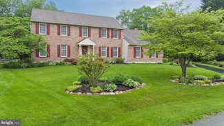5 Ashleaf Ct, Hockessin, DE 19707
