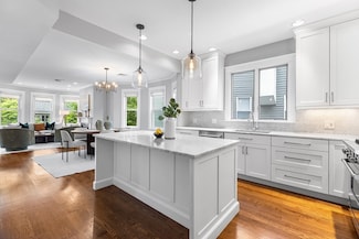 114 Trowbridge St Unit 2, Cambridge, MA 02138