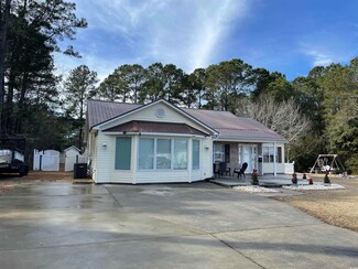1044 Chateau Dr, Conway, SC 29526