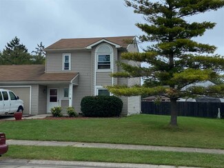 712 Aurora Knoll Ln, Fort Wayne, IN 46825
