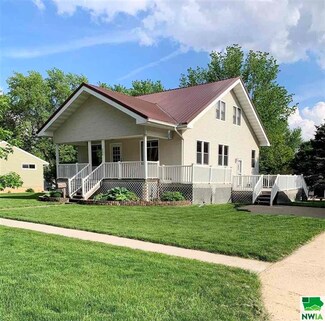 208 W 8th St, Alta, IA 51002