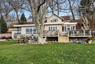 311 Lakeside St, La Porte, IN 46350
