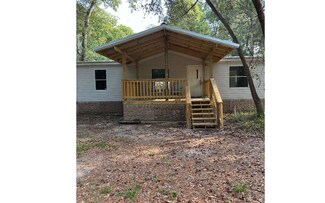 415 SW Newton Cir, Fort White, FL 32038