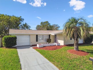 3221 Sanford Dr, Holiday, FL 34691