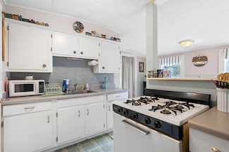 329 Commercial St Unit 2, Braintree, MA 02184