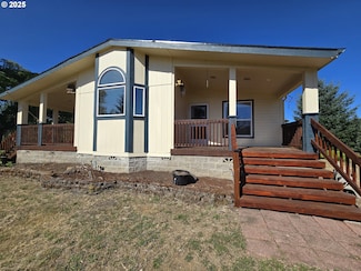 290 Bentridge Rd, Oakland, OR 97462