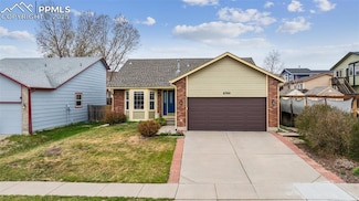 6760 Oakwood Blvd, Colorado Springs, CO 80923