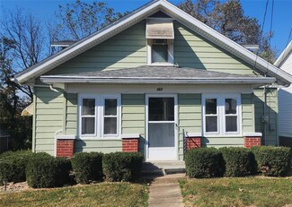 767 Oak St, Chester, IL 62233