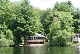 35 Fountain Rd, Wales, MA 01081
