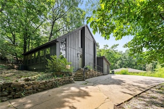 1780 N Walnut Ave, Fayetteville, AR 72703