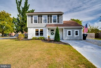 420 Denise Ln, Williamstown, NJ 08094