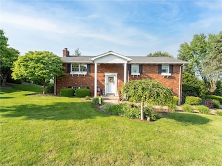 339 Virginia Cir, Uniontown, PA 15401