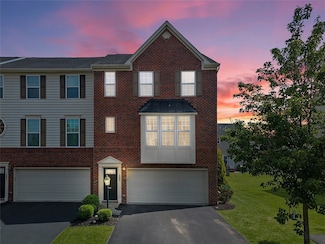 1009 Grey Fox Cir, Bridgeville, PA 15017