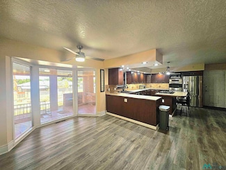 509 Cactus Rd, Gallup, NM 87301