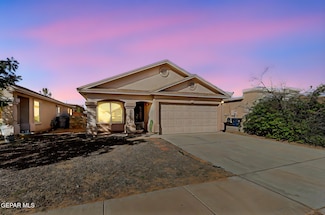 12717 Lorenzo Frias Dr, El Paso, TX 79938