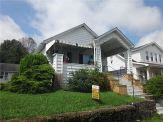 812 Florence St, La Belle, PA 15450