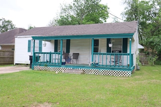 1915 N 21st St, Nederland, TX 77627