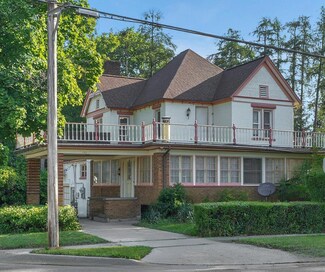 133 W Maple St, Fremont, MI 49412
