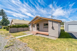 420 3rd St, Ronald, WA 98940
