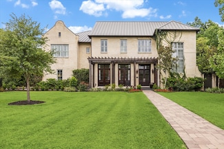 5420 Maple St, Bellaire, TX 77401