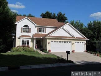 308 308 Shady Ln, Norwood Young America, MN 55397