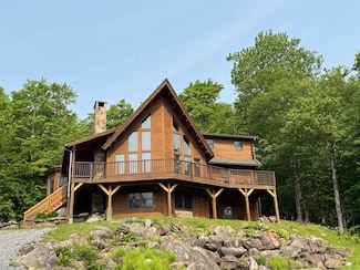 46 Scattered Timber Rd, Wilmington, VT 05363