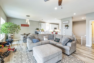 109 Hillside Ave, Stoughton, WI 53589