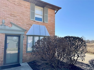 110 Ginger Creek Pkwy Unit 1, Glen Carbon, IL 62034
