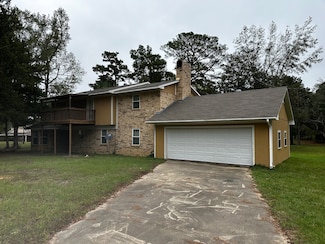 705 Silver Spur Ln, Grand Cane, LA 71032