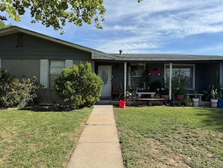 2440 Edna Dr, Eagle Pass, TX 78852