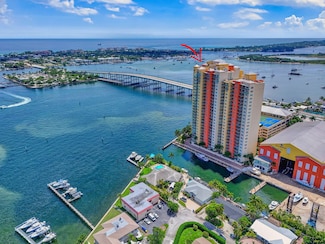 2640 Lake Shore Dr Unit 2115, Riviera Beach, FL 33404