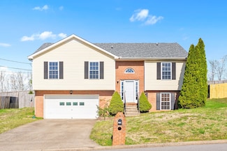 1488 Buchanon Dr, Clarksville, TN 37042