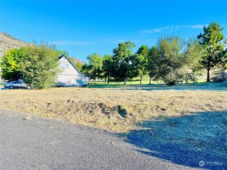 51 Long Dr, Pateros, WA 98846