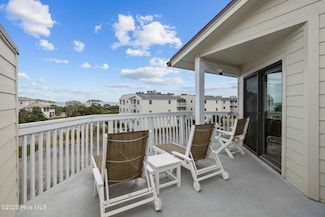 10300 Coast Guard Rd Unit 304d, Emerald Isle, NC 28594