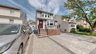 53 Raritan Ave, Staten Island, NY 10304