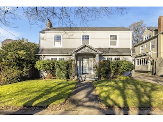 3405 NE Hassalo St, Portland, OR 97232