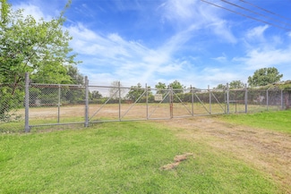 16534 Market St, Channelview, TX 77530
