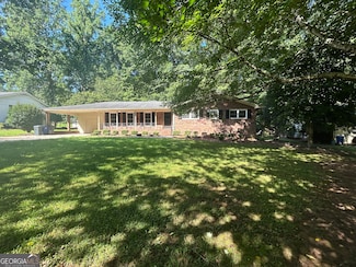 729 Holly Dr, Gainesville, GA 30501