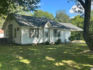 6140 Kentucky 381, Sedalia, KY 42079