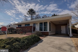 13108 Vandalia Dr, Rockville, MD 20853