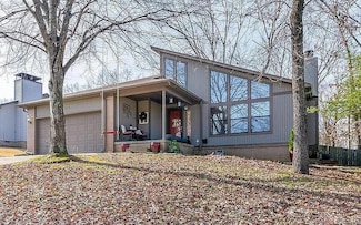 14301 Ridgewood Dr, Little Rock, AR 72211