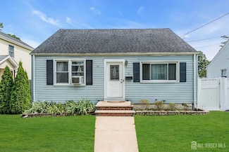 13 Dorothy St, Spotswood, NJ 08884