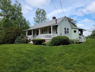 12 Jackson Ln, Barre, MA 01005