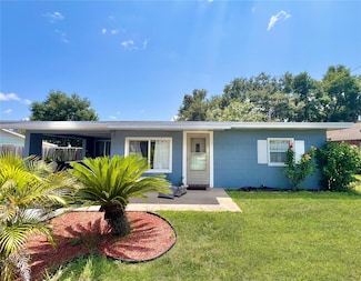 1206 Osceola Ave, Tavares, FL 32778