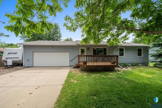 607 E 3rd St, Crooks, SD 57020